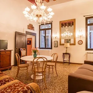 Fenice Backstage Over Canal Appartement Venise