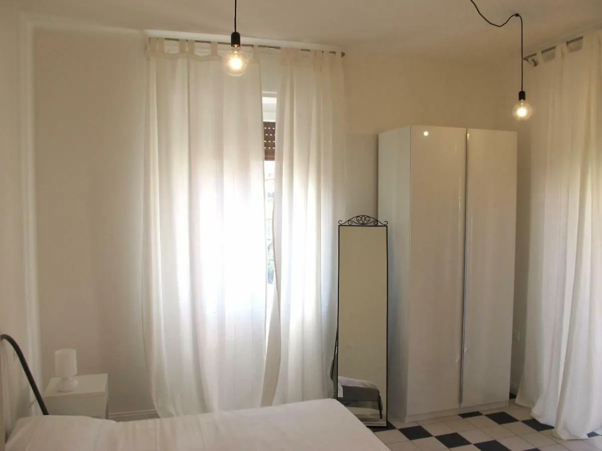 Il Capitano Otel Lerici Konukevi